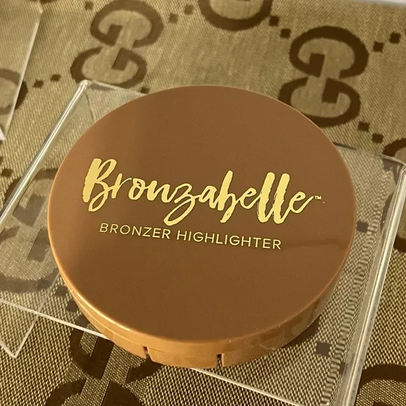Belle Beauty Bronzabelle Tuscan Sun Bronzer - Picture 4 of 4
